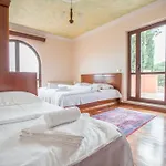 Leonarda Apartment