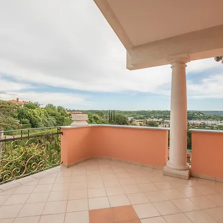 Apartment Leonarda