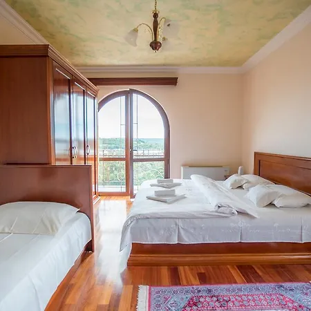 Leonarda Appartement *