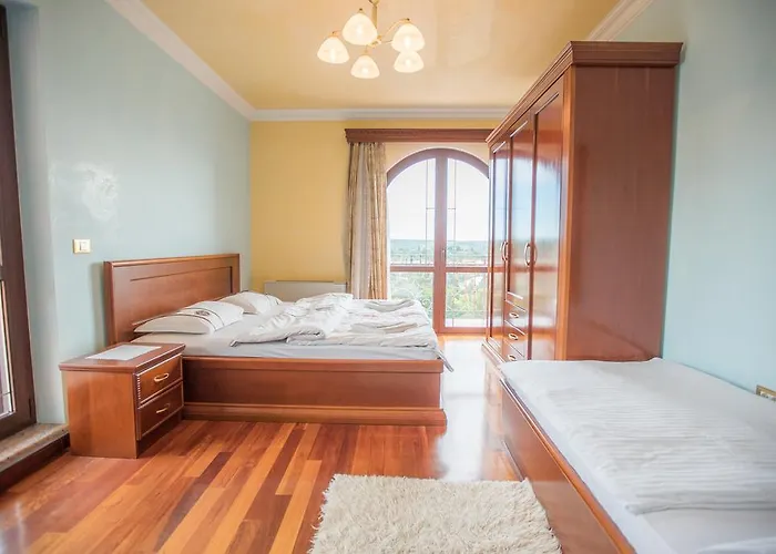 Leonarda Apartment *