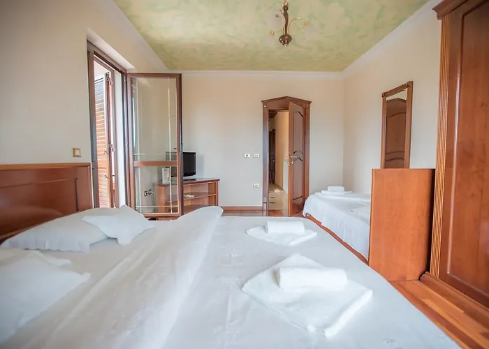 Leonarda Apartment *