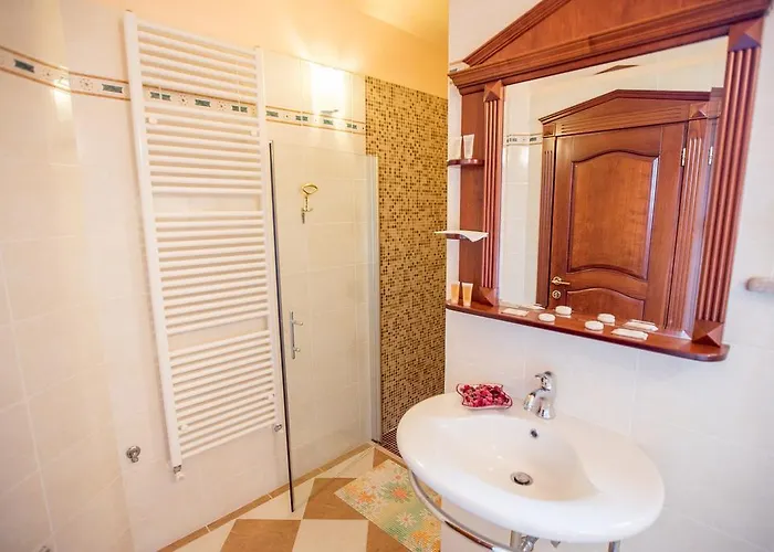 Leonarda Apartment *